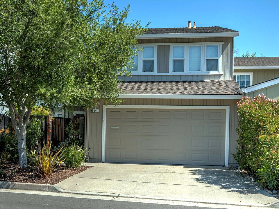 1st image of 144 Pine Wood Ln