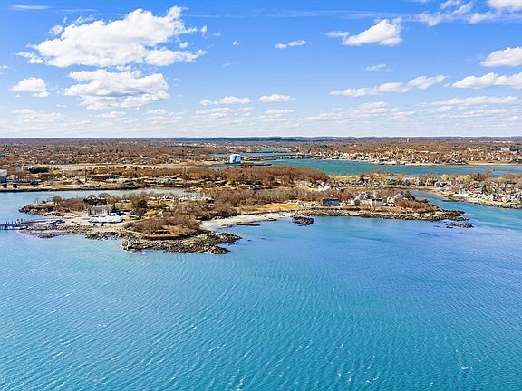 4th image of 4 Winter Island Rd