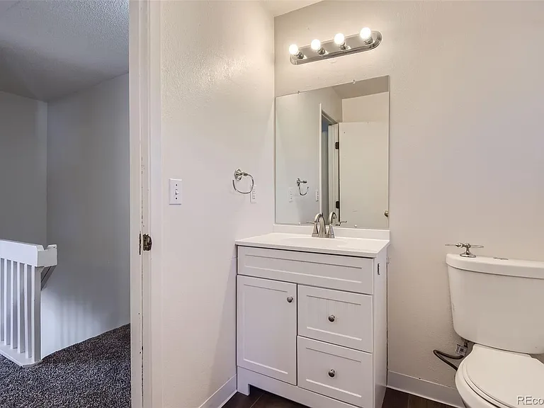 1922 S Oswego Way — Photo 11