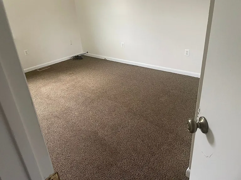 9 Lenis Ct — Photo 18
