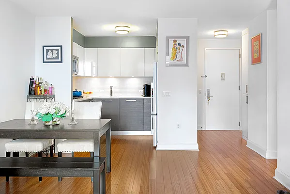 Sold by Compass | media 1