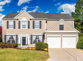 8422 Dennington Grove Ln, Charlotte, NC 28277