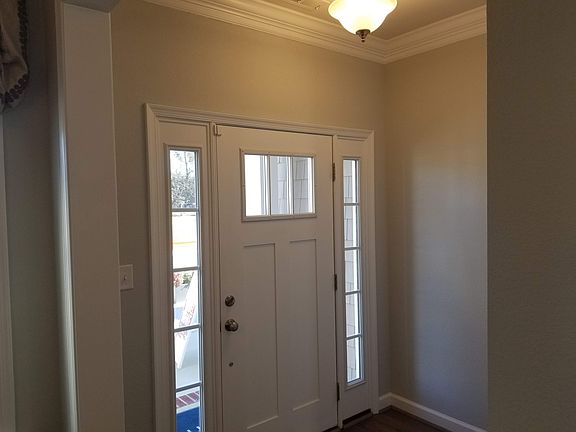 4th image of 202 Wineberry Way