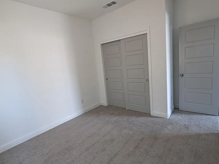 6683 E Liberty Ave — Photo 28