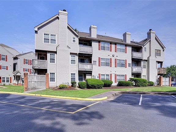 2nd image of 12755 Daybreak Cir