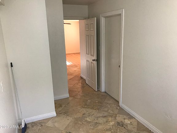 4th image of 7419 S COLLEGE Avenue