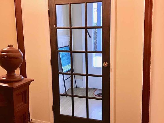 Front entrance vestibule