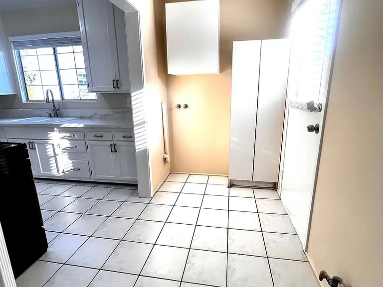 4139 Keever Ave — Photo 26