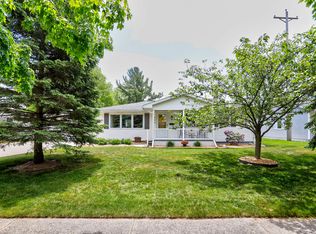 404 Terrill Ave, Grand Haven, MI 49417