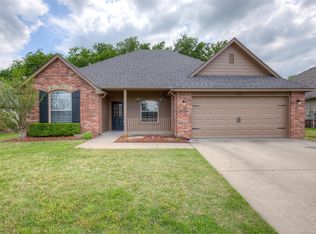 1330 E 146th Pl, Glenpool, OK 74033