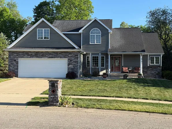 2380 Houghton Hollow Dr, Lansing, MI 48911