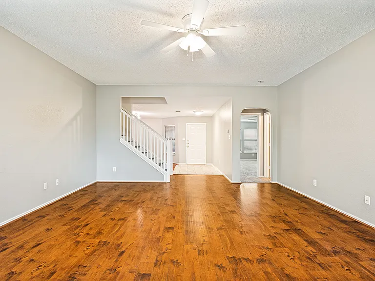 12010 Peachtree Ln — Photo 6