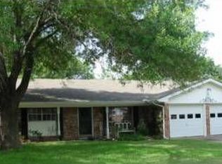 3510 Midwest Dr, Bryan, TX 77802
