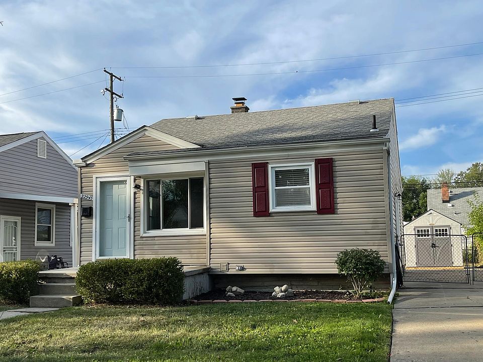 1st image of 22943 California St