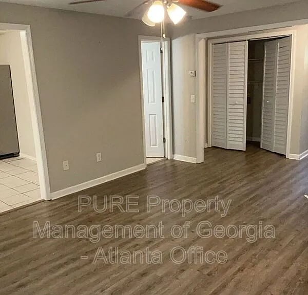2394 Leeward Ct — Photo 4
