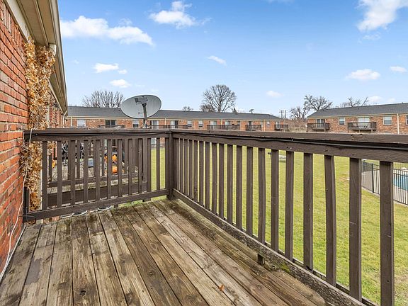5th image of 6928 Buckridge East Dr APT C