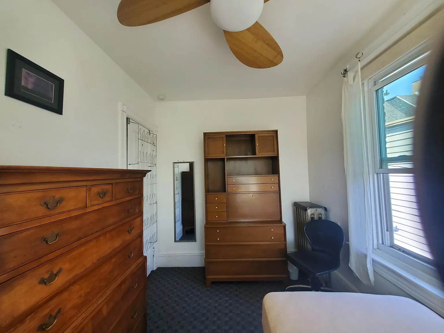 702 Washington St — Photo 2