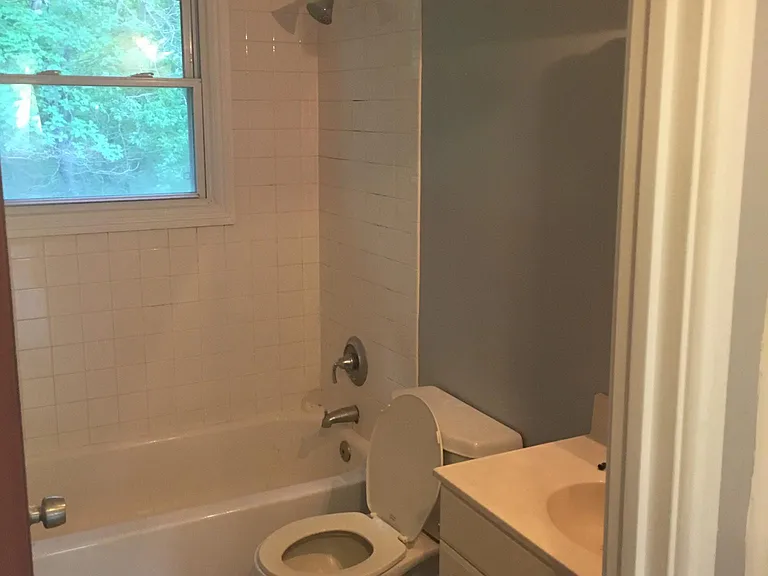 44 Briarwood Ln — Photo 12