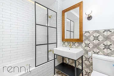 Rented by Rennit Inc.