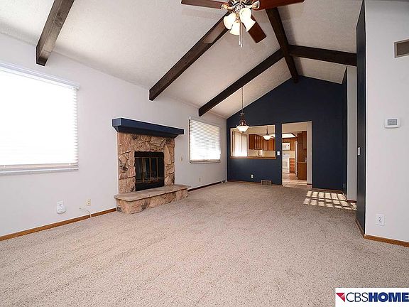 5th image of 2831 S 160th Ct