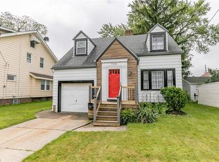 5080 Oakmont Dr, Lyndhurst, OH 44124