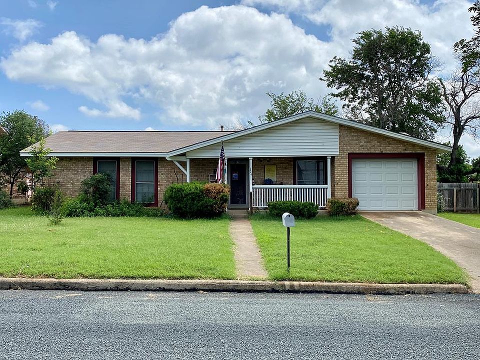 1st image of 324 Glenmoor Dr