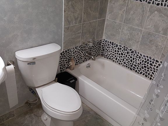 5th image of 1321 Norwell Ln