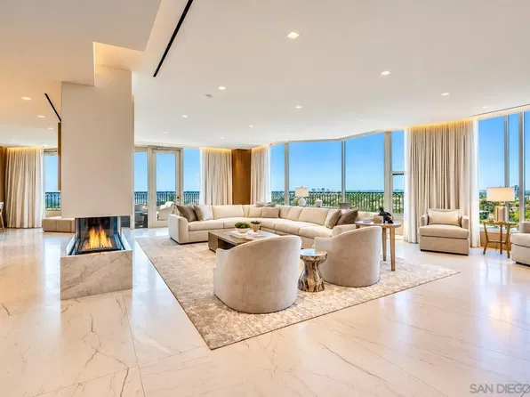 2500 6th Ave #Penthouse 4, San Diego, CA 92103