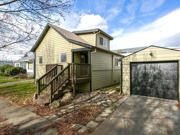 1925 SE Pershing St, Portland, OR 97202