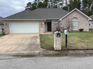 513 Wisteria Dr, Bauxite, AR 72011