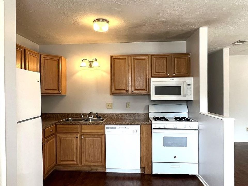 2nd image of 3324 Bluestem Cir