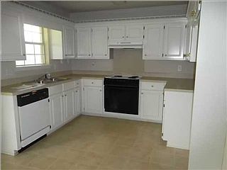 3rd image of 5051 Wagonwheel Dr