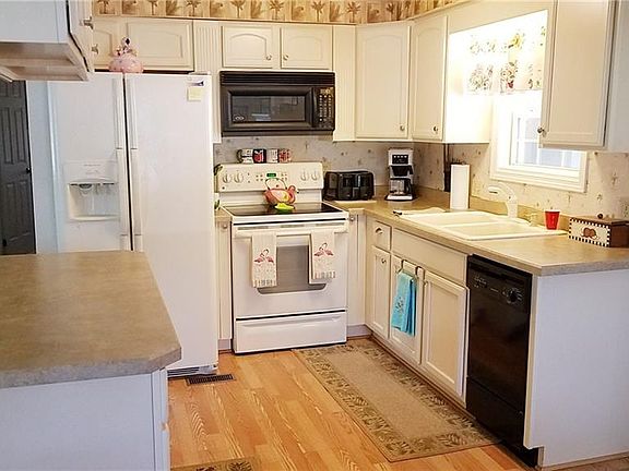 5th image of 5332 Beechmont Ave