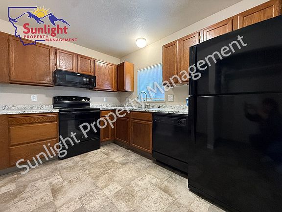 3rd image of 4625 Murphy Ave