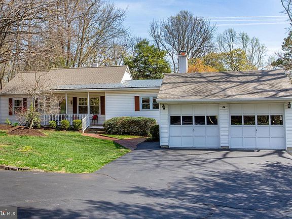 3rd image of 6682 Upper York Rd