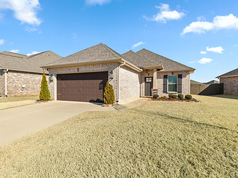 131 Rita Ann Way — Photo 3