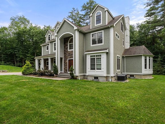 3rd image of 24 Wayside Inn Rd