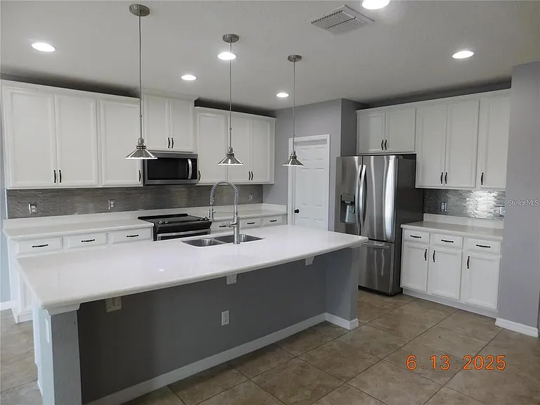 3199 Turret Dr — Photo 11