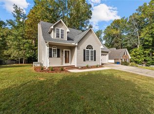 705 Trails End Dr, Graham, NC 27253