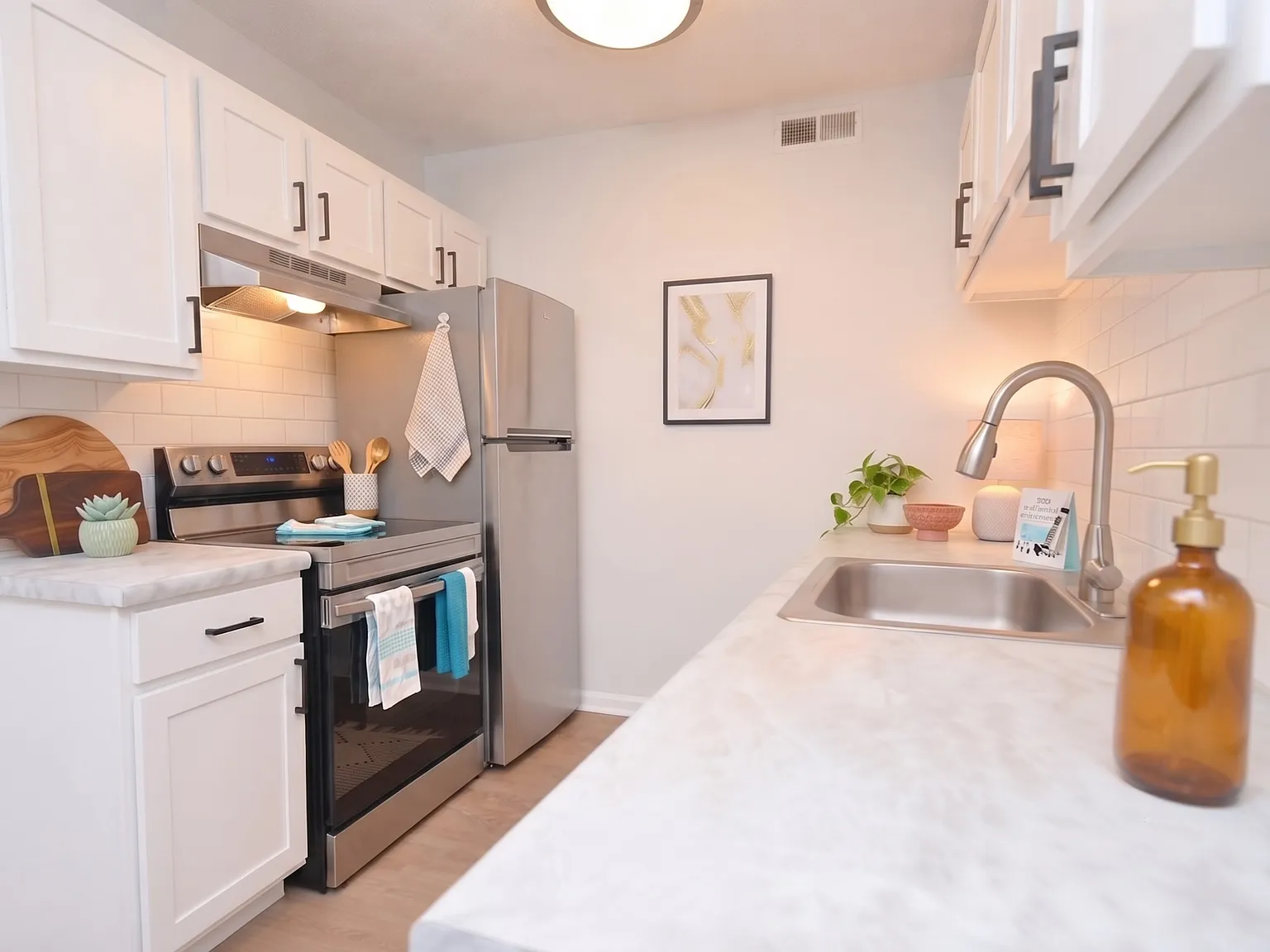 2 bed, $1,075 — Photo 4