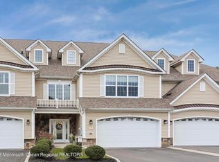 29 Abbey Rd, Tinton Falls, NJ 07753