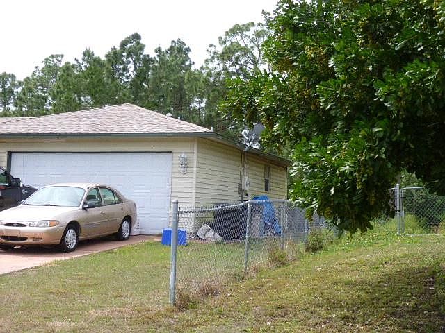 2nd image of 201 James Ave N