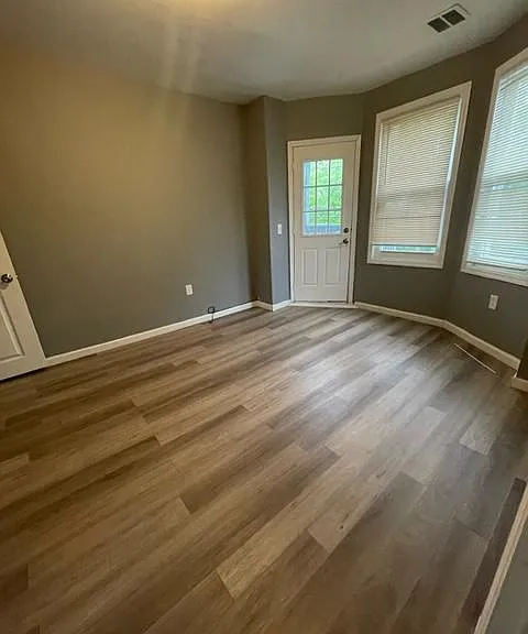 269 Lake St #1 — Photo 6