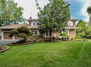 8 Thrush Mews, North Brunswick, NJ 08902