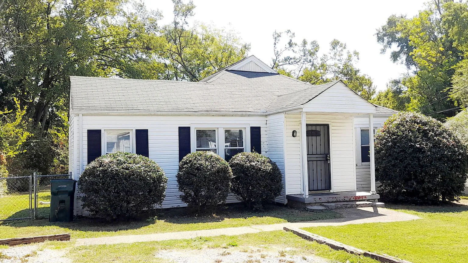 3 Bedroom 2 bath home in Brainerd — Photo 1