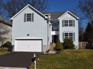 15 Huntley Way, Bridgewater, NJ 08807