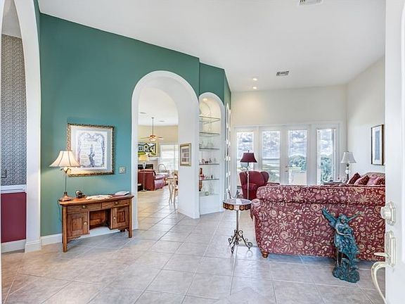 5th image of 17640 Las Brisas Ct