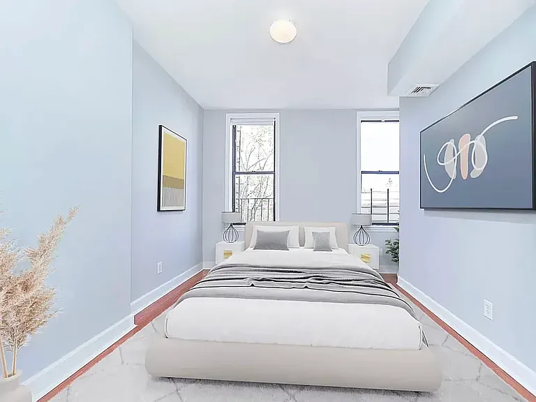 196 7th Ave #5 — Photo 4