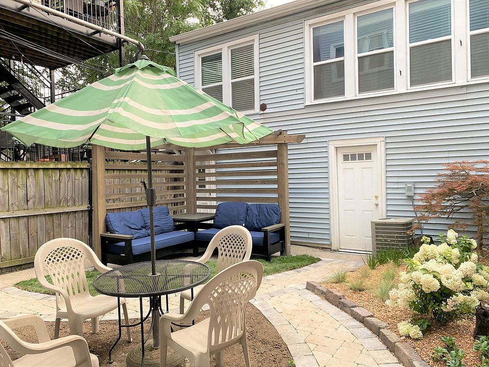 Coach House & Rear Yard