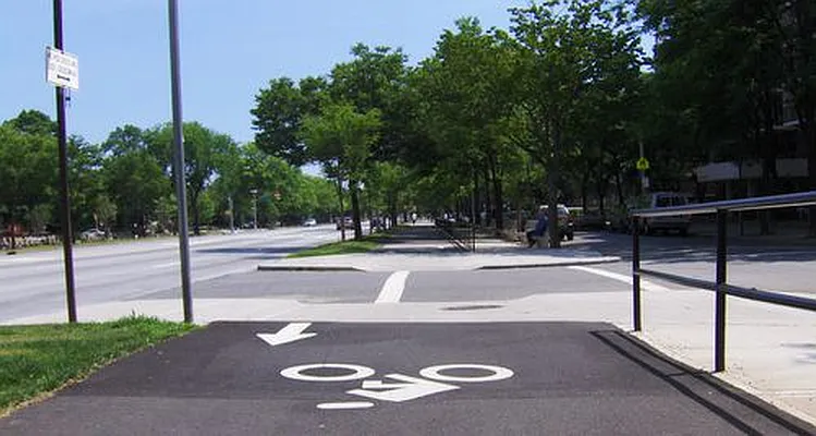 Sold by ListingMule LLC | media 36